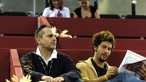 Primer asalto judicial tras el cisma familiar de Bosé y Palau