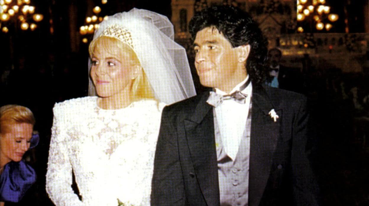 Diego Armando Maradona y Claudia Villafañe se dieron el «sí, quiero» en 1989