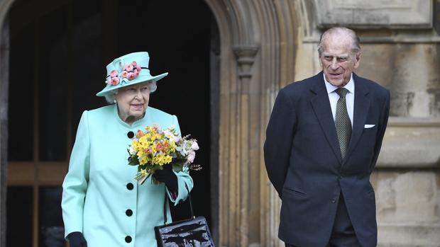 Isabel II y el Duque de Edimburgo se pondrán la vacuna del coronavirus en un par de semanas