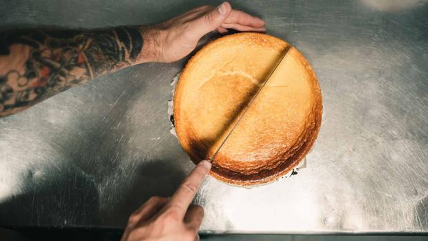 Ahora puedes disfrutar de la tarta de queso de La Cochera del Abuelo en casa