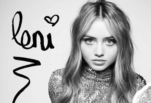 Imagen de un editorial de moda de Leni publicada por Heidi Klum en sus redes sociales