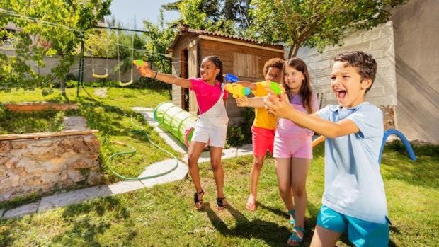 ¿Niños aburridos en verano? Ideas para entretenerlos en casa