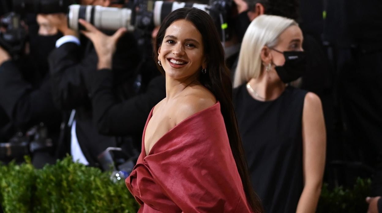 Rosalía en la Gala del MET