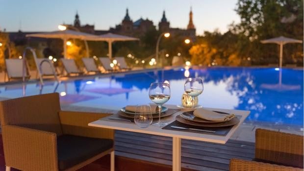 El Meliá Sevilla abre su terraza Quimera tras más de año y medio cerrada