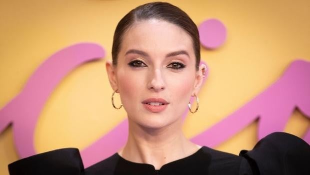 María Valverde, el top que revaloriza cualquier look y su versión asequible