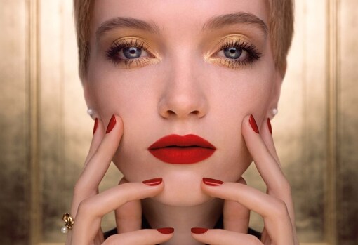 El color rojo es un básico para las uñas, y es la propuesta de Dior para las fiestas de navidad, un acierto seguro.