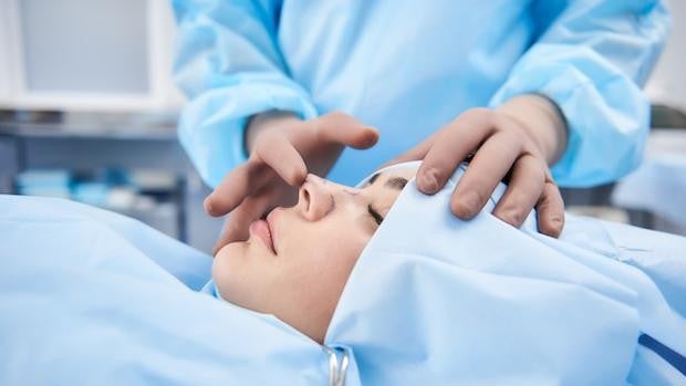 ¿Qué cambiarías de tu cuerpo? Las 10 cirugías estéticas a las que más se someten las españolas