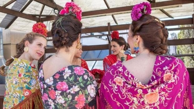 Feria de Abril de Sevilla 2022: ¿Dónde alquilar trajes de flamenca?