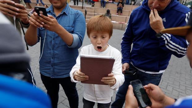 Cómo evitar las niñeras digitales en verano