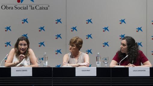 En la imagen, de izquierda a derecha, Maite Cortés, Celia Ptrat y Lola Capdepón,, representantes del sector drogas