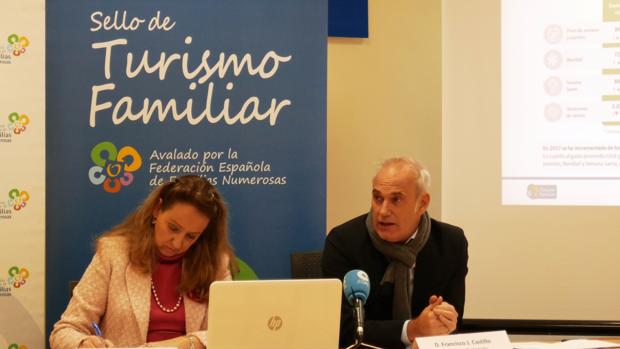 Casi la mitad de los hijos españoles decide las vacaciones de toda la familia