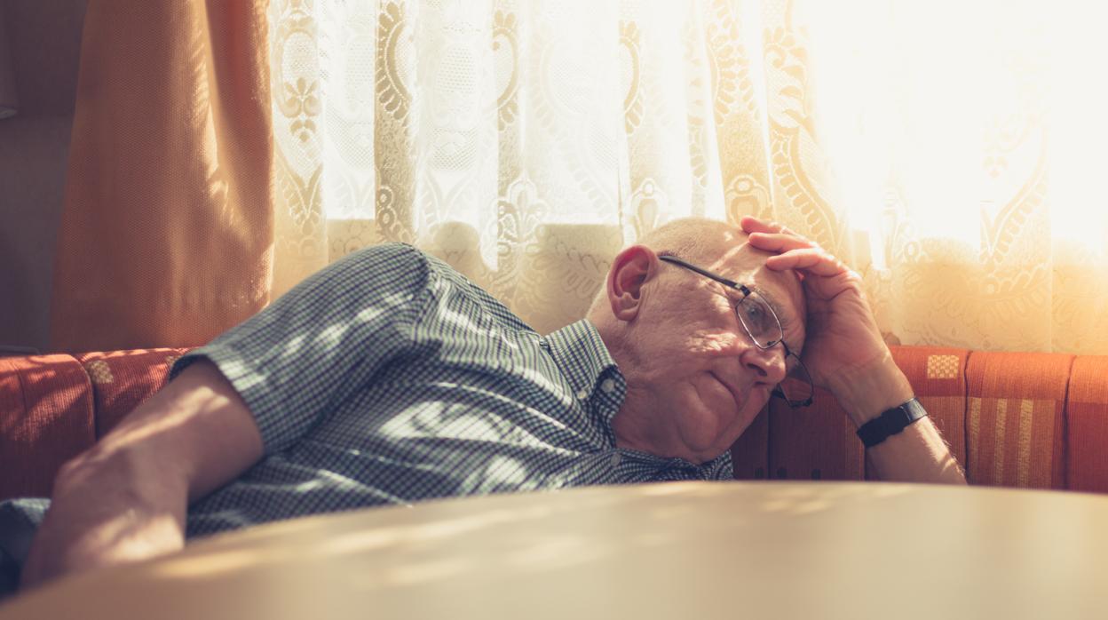 Verano y Alzheimer: consejos y recursos para el cuidador