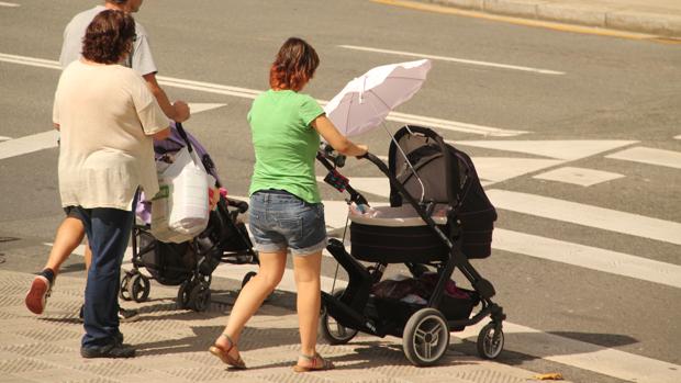 Los bebés en carrito de paseo pueden estar expuestos a un 60% más de contaminación que los adultos