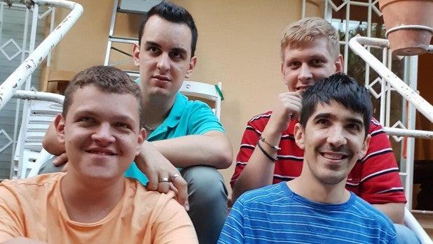 Síndrome X-Frágil: «Hay que conocer esta enfermedad. Cuando nació Lucas nosotros no sospechamos nada»