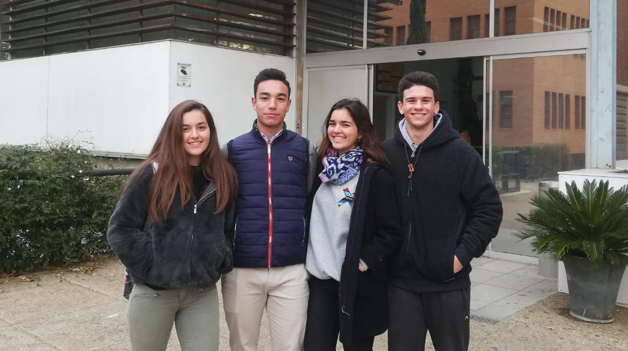 Marta Pérez, Juan Quirós, Alejandro Moreno y Julia Shepherd