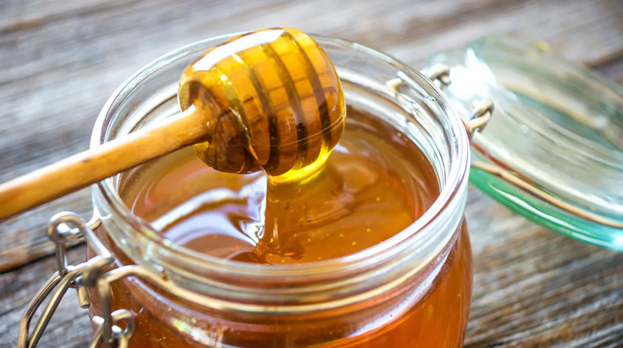 La miel puede contener una bacteria peligrosa para los bebés.