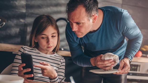 Desayunar con los padres se asocia con una imagen corporal positiva para los adolescentes