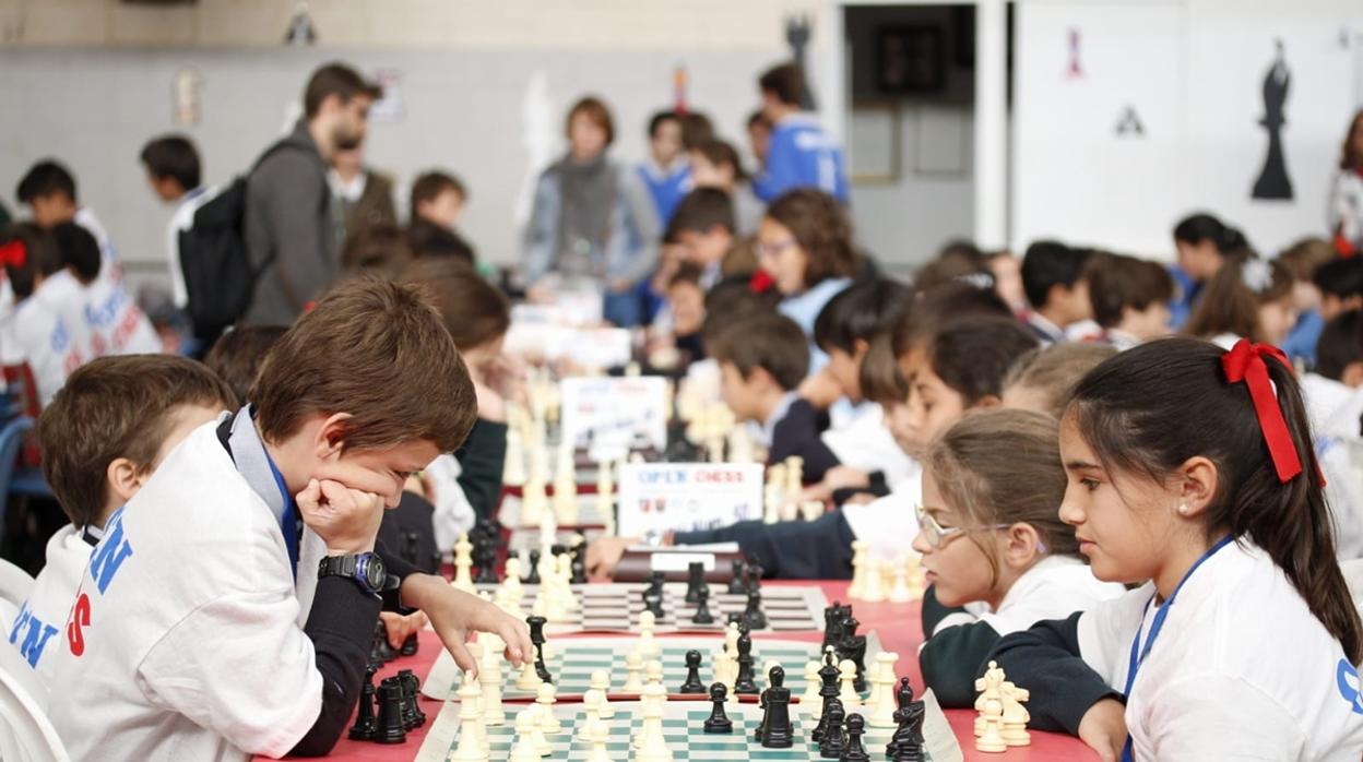 Más de 600 niños participan en el Torneo de Ajedrez Open Chess Entreolivos-Tabladilla