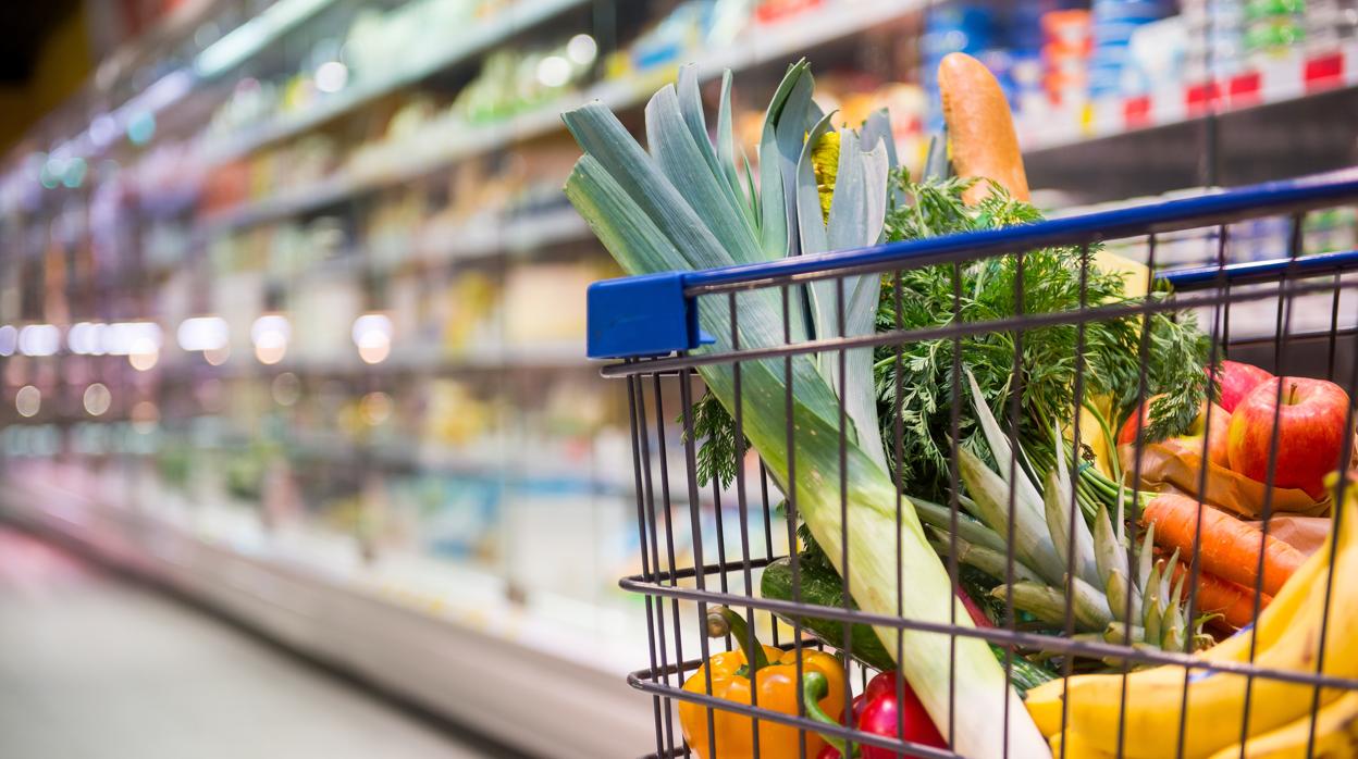 La elección de los alimentos en el supermercado es la base para desterrar los ultraprocesados de la dieta