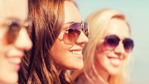 Cómo proteger los ojos en verano: ¿gafas de sol o gafas UV?