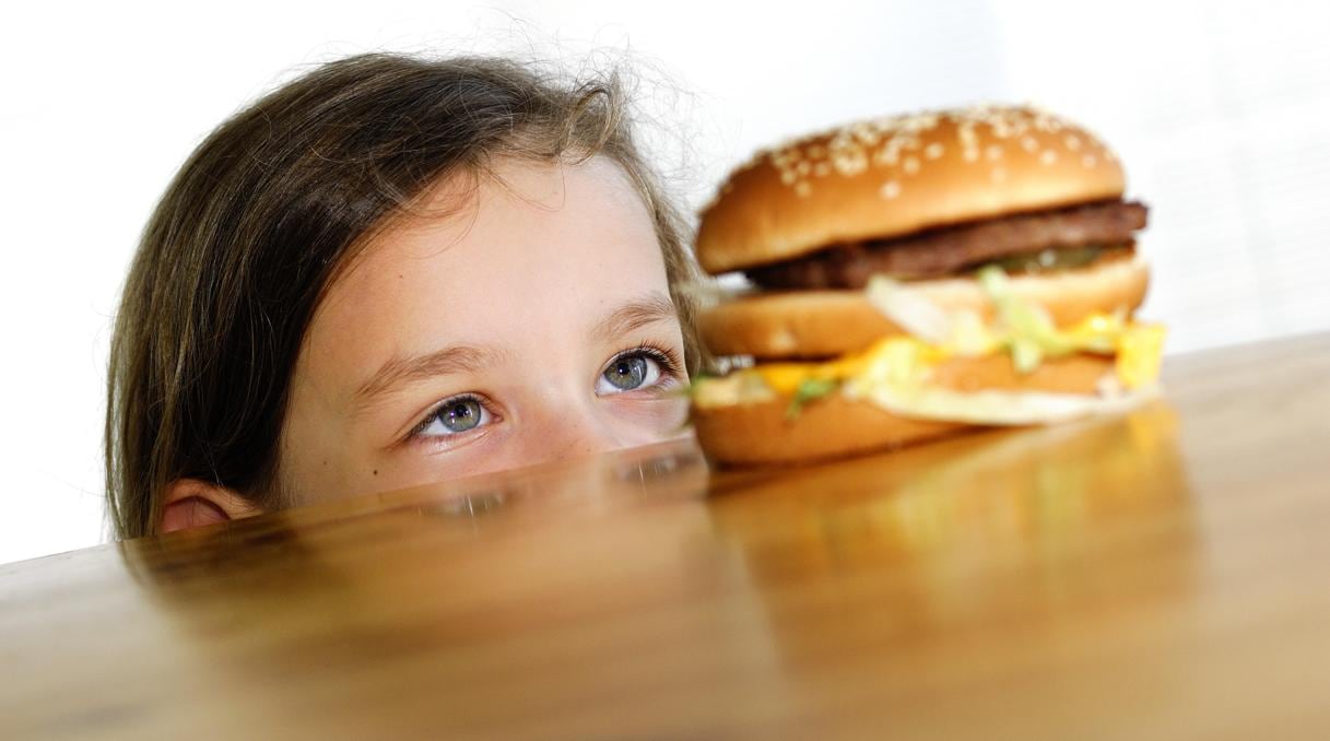 No es bueno que los niños asocien los «premios» o «castigos» con la comida