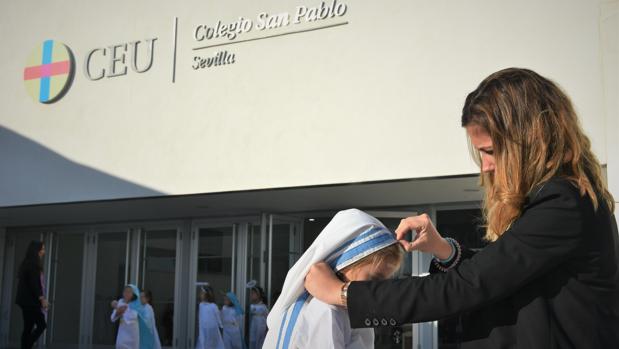 Celebración del Día de Todos los Santos en el Colegio CEU San Pablo Sevilla