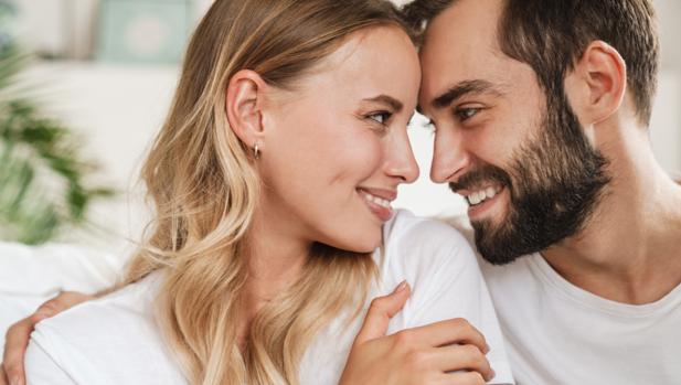 «Las relaciones de pareja sanas no esperan a su media naranja»