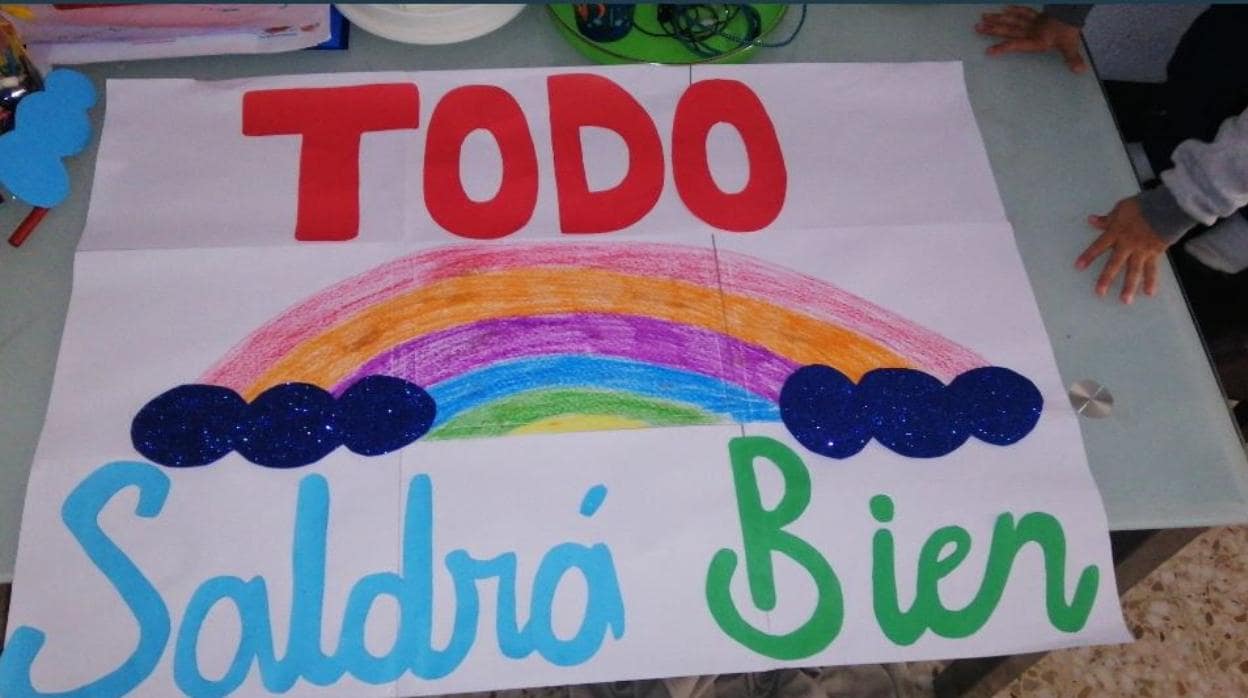 Los niños de toda España llenan de arcoíris los balcones