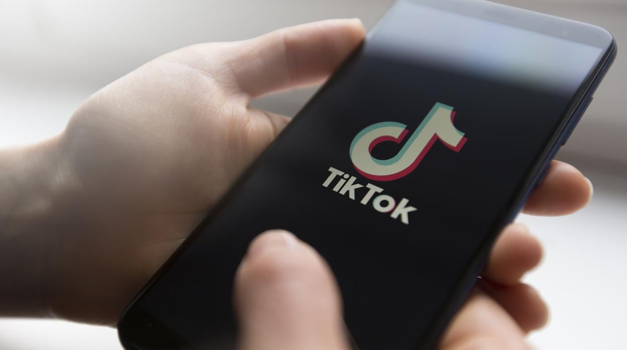 Colegios cerrados, niños conectados; sobre todo a «TikTok»