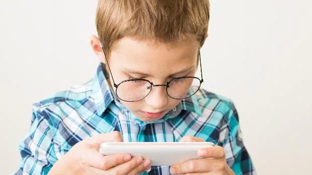 Una aplicación inculca buenos hábitos digitales para luchar contra la miopía en los niños
