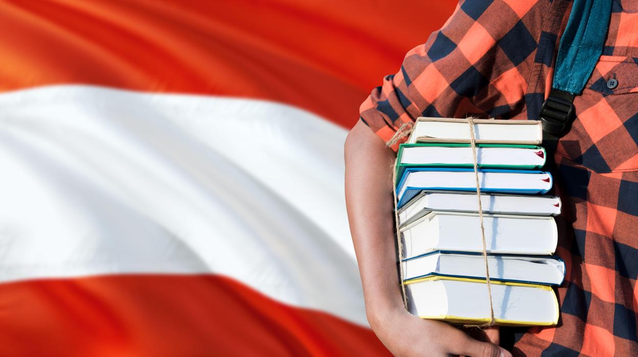 Protocolo antipiojos y gárgaras: la vía austríaca para no cerrar las escuelas