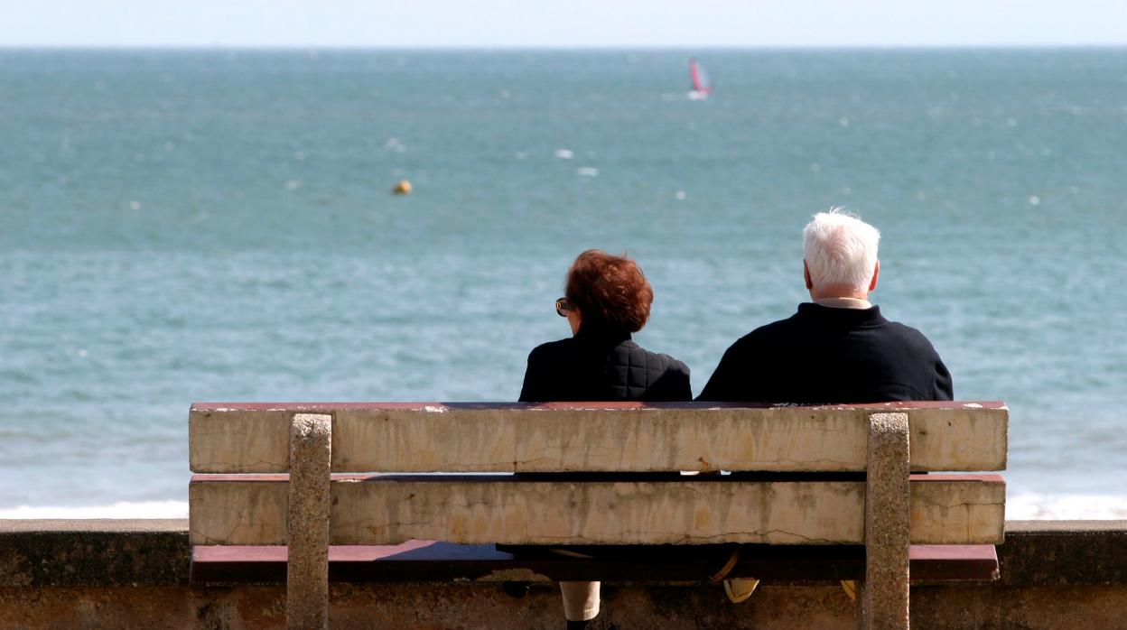 Asociaciones de mayores instan a no dar la espalda al colectivo de pensionistas