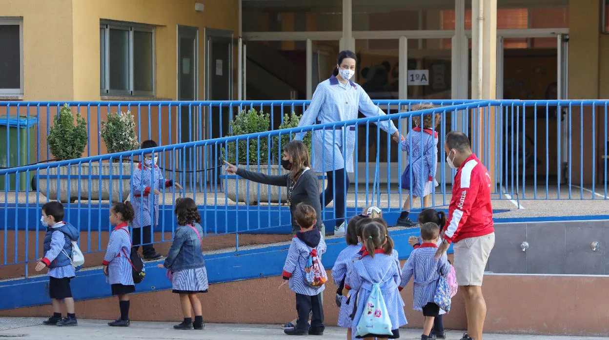 Los enfermeros escolares alertan a la Fiscalía de Menores: los niños están en «grave riesgo» de contagio por Covid-19 en los colegios ante la falta de medios