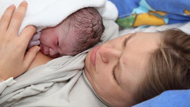 Las madres españolas, entre las europeas que más tarde dan a luz