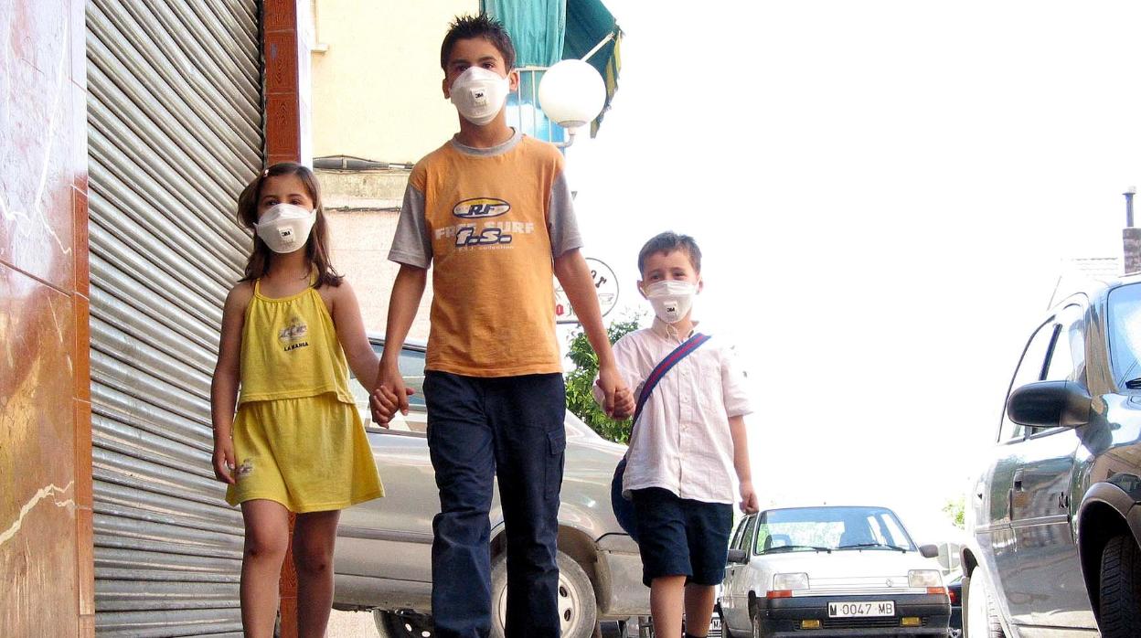 Las familias numerosas de España piden al Gobierno que asuma parte del coste de las mascarillas