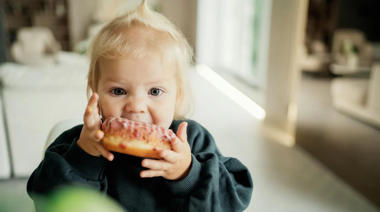 Los desayunos de la publicidad infantil triplican la cantidad de azúcar de los anunciados para adultos