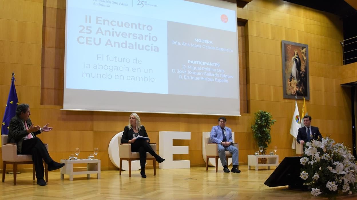 El futuro de la abogacía, a debate en CEU Andalucía