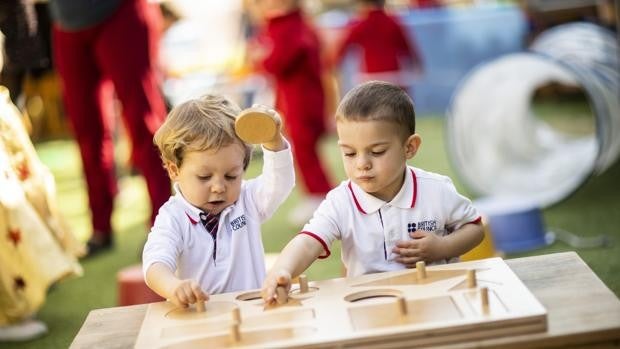 Metodologías sólidas y profesorado experimentado, claves para el éxito de la inmersión bilingüe y bicultural de los más pequeños