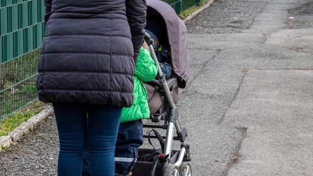 Más del 40% de madres solas han tenido problemas de conciliación por la pandemia en España