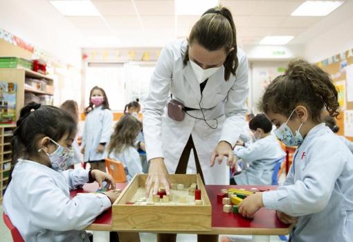 Además del tutor de la clase, cada alumno tiene un tutor particular