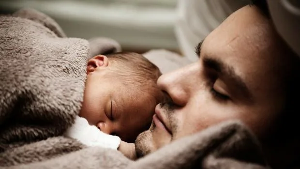 Complemento de maternidad: ¿Corresponde también a los hombres?
