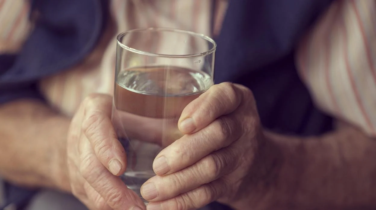 Deshidratación, uno de los mayores riesgos para la tercera edad