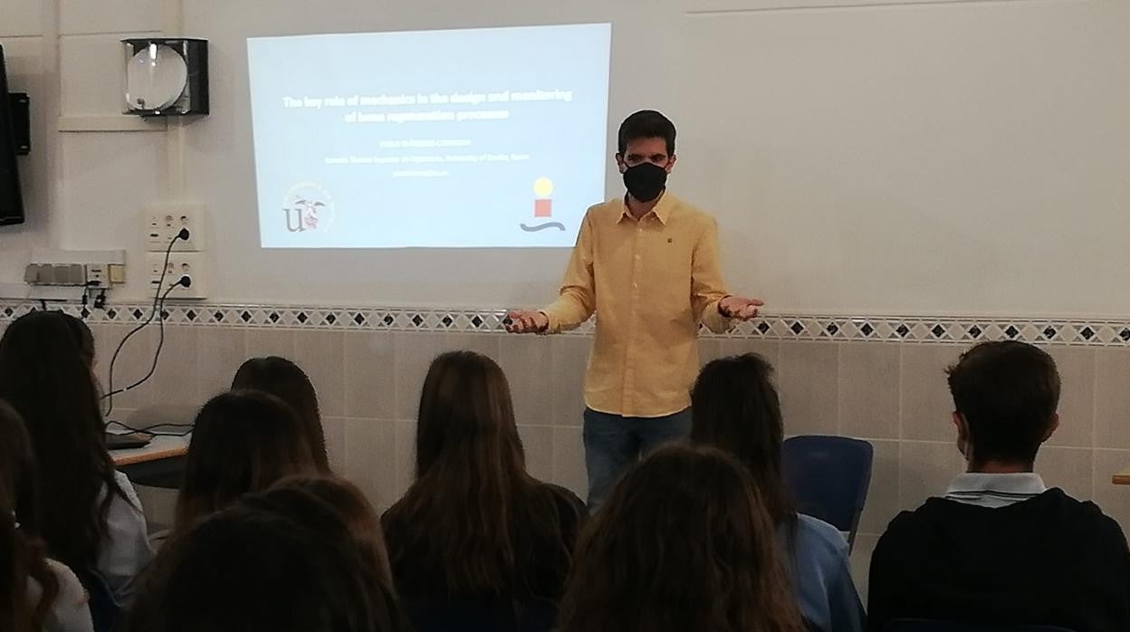 El Colegio Sagrada Familia de Urgel inicia el ciclo de conferencias de Orientación Vocacional para los alumnos de Bachillerato