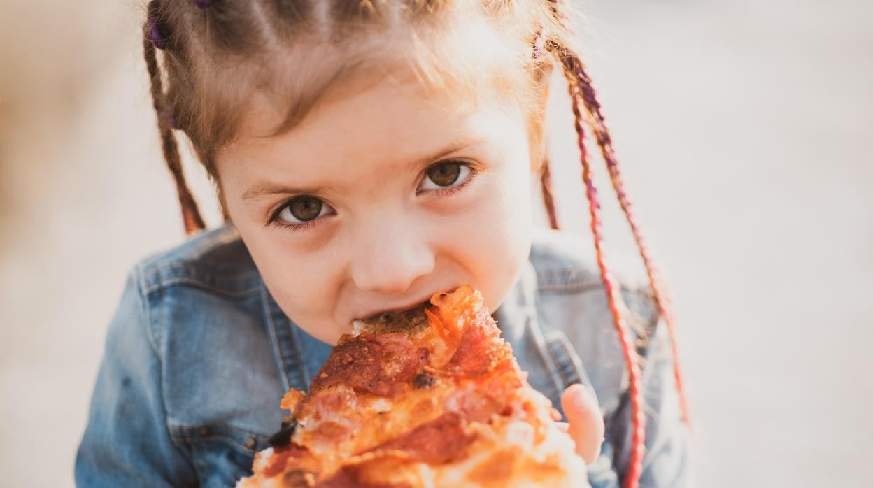 Un estudio relaciona la obesidad infantil con una dieta poco saludable de la madre antes del embarazo