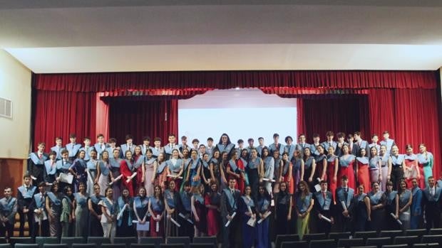 Graduación de los alumnos de 2º Bachillerato del Colegio Sagrada Familia de Urgel