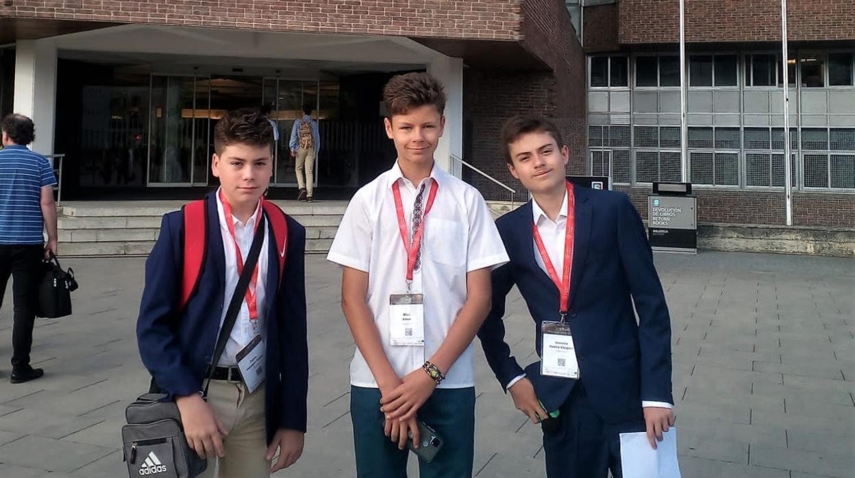 Tres alumnos de Altair en el congreso StudIAS celebrado en Pamplona la pasada semana