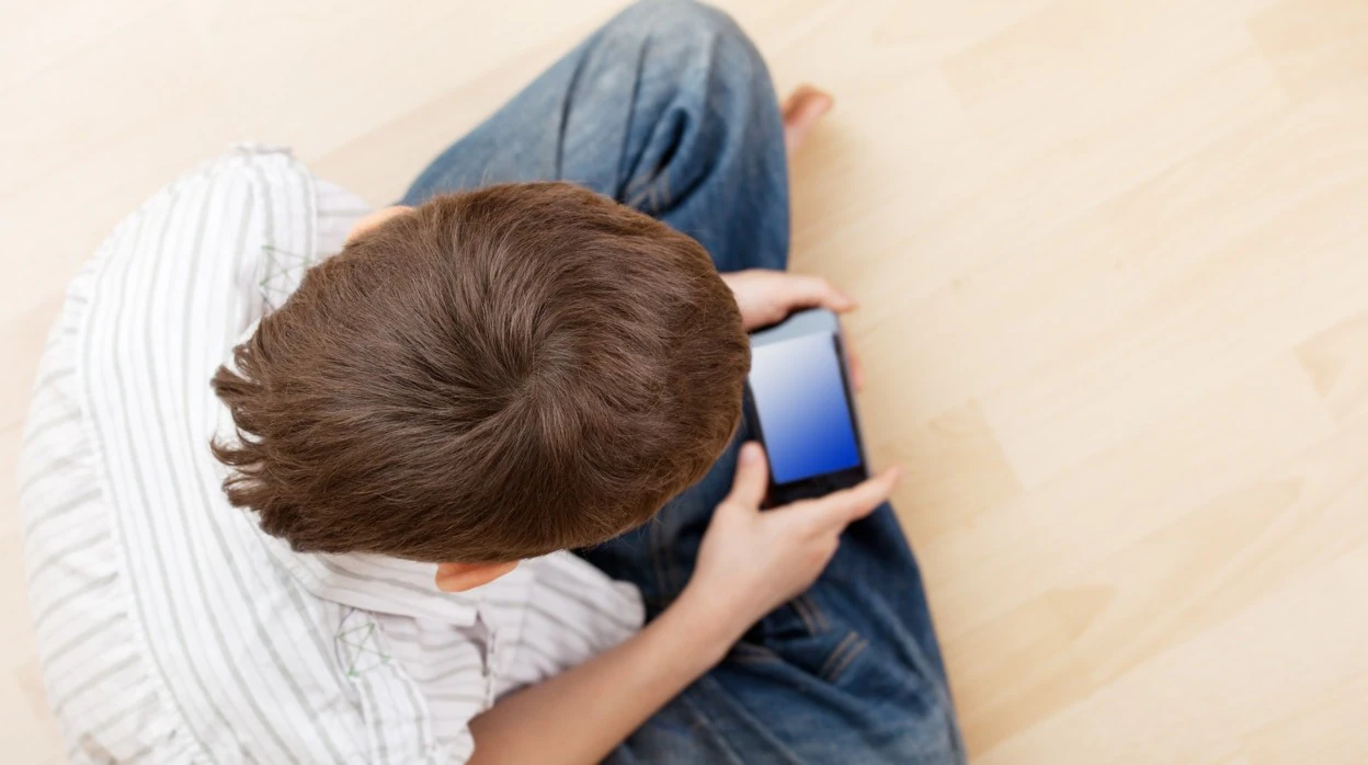 Claves para detectar si tu hijo es adicto a las redes sociales
