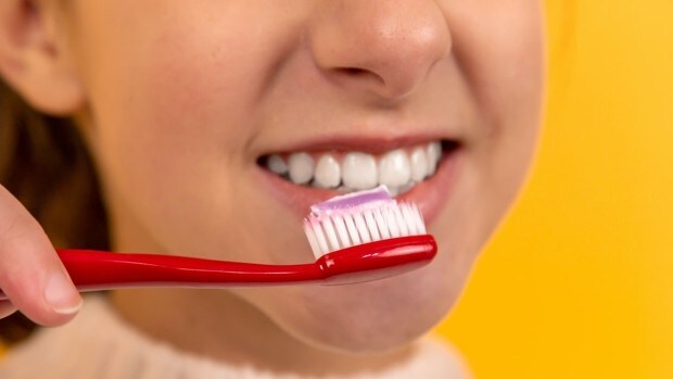 Las mejores pastas de dientes blanqueantes 2022 para realzar tu