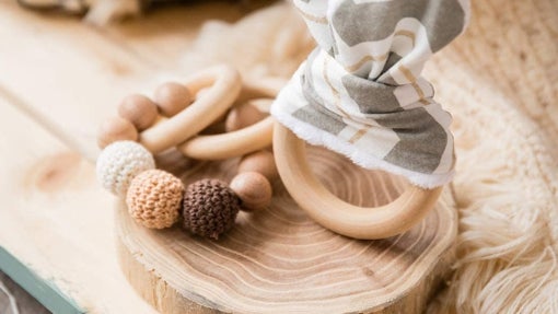 Mordedor de madera para bebé