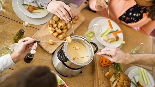 Una cena con fondue eléctrica es igual a éxito seguro